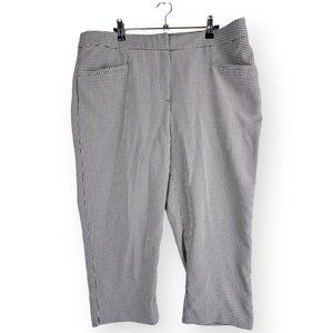 Chico's 3 XL Women 16 Fabulously Slimming Josie Slim Capri Pants Gingham Pull On